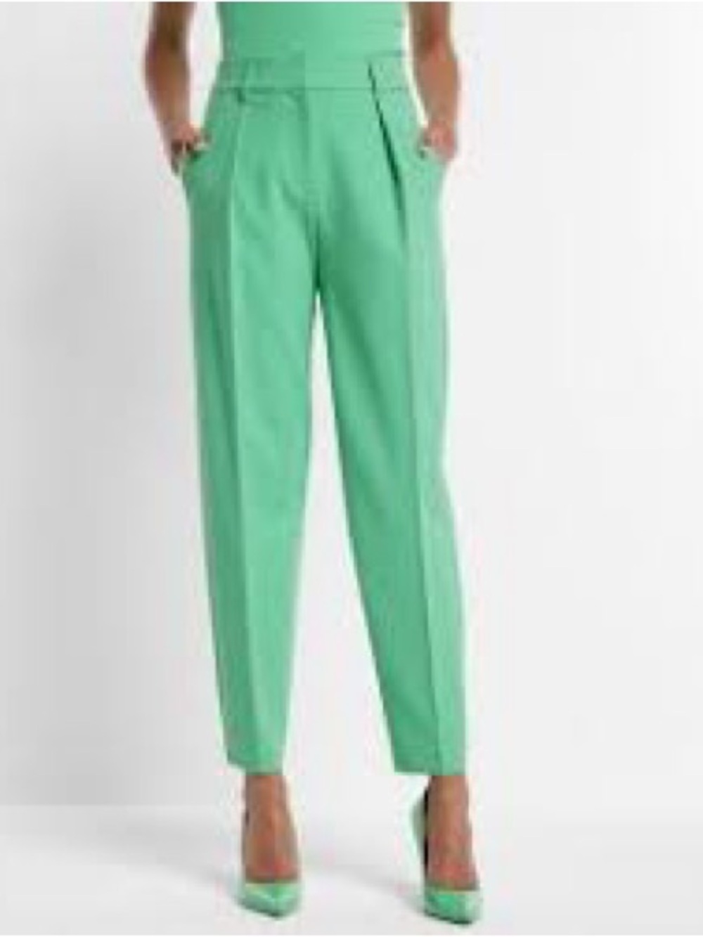 Express NWT Stylist Super High Waisted Pleated Pant new